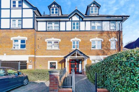 2 bedroom flat for sale