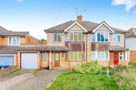 4 bedroom semi-detached house for sale