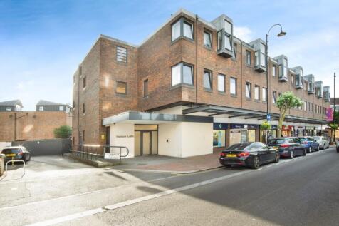 Studio flat for sale