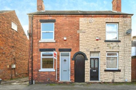2 bedroom semi-detached house for sale