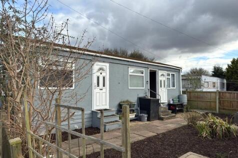 1 bedroom detached house for sale