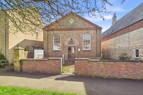 Detached house for sale