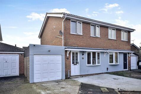 2 bedroom semi-detached house for sale