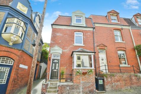 3 bedroom end of terrace house for sale