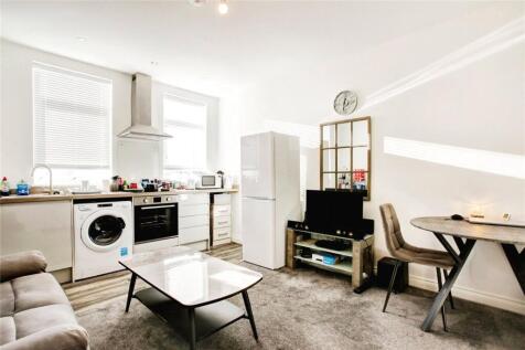 1 bedroom flat for sale