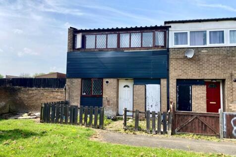 4 bedroom terraced house for sale
