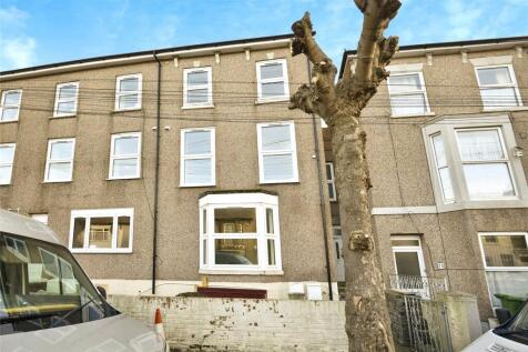 4 bedroom end of terrace house for sale