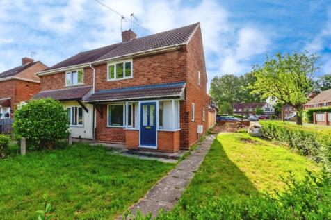 2 bedroom semi-detached house for sale