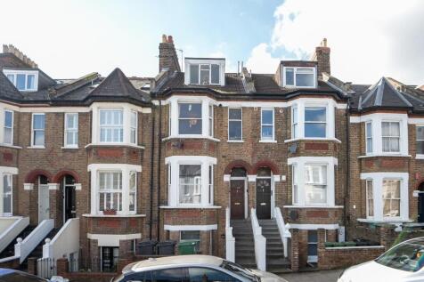 Sumatra Road, West Hampstead, London... 2 bed duplex for sale