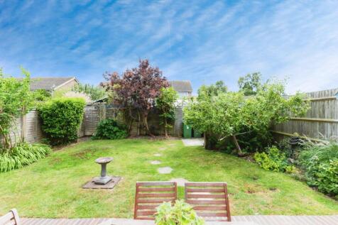 5 bedroom end of terrace house for sale