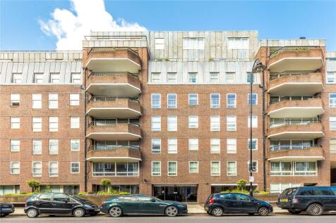 4 bedroom flat for sale