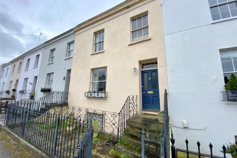 4 bedroom town house for sale