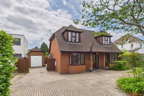 Durrington Road, Bournemouth 3 bed detached bungalow for sale