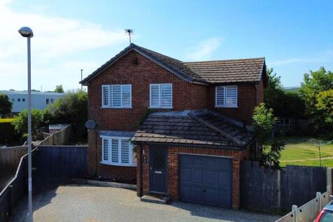 Donnington Drive, Christchurch 4 bed detached house for sale