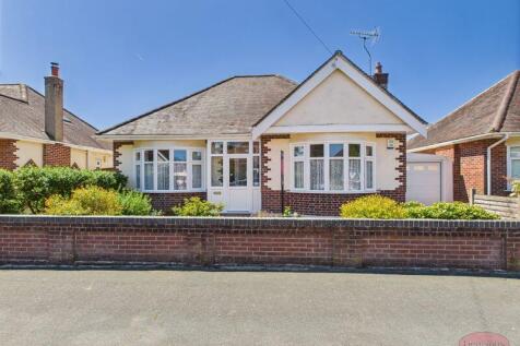 West Christchurch, Christchurch 3 bed bungalow for sale