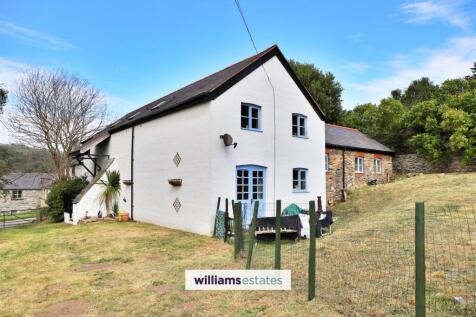 6 bedroom house for sale