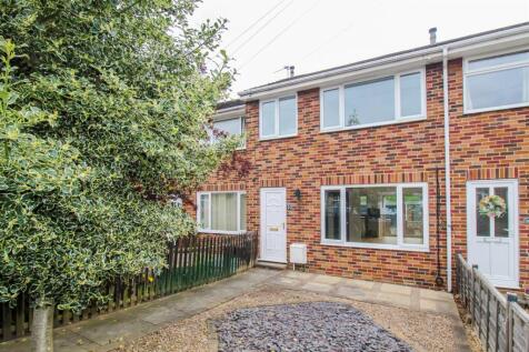 Elmwood Close, Wakefield WF2 3 bed townhouse for sale
