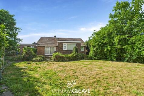 Gwylan Avenue, Deeside CH5 3 bed detached bungalow for sale