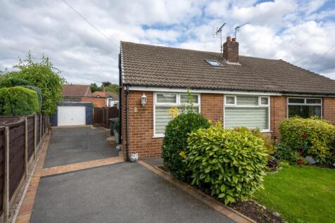 Shore Avenue, Shaw, Oldham... 4 bed bungalow for sale
