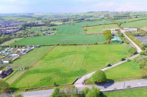 Hole in the Wall Riding School... 3 bed equestrian property for sale