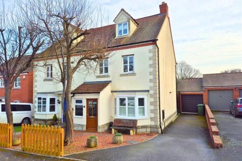St Botolphs Green, Leominster... 4 bed semi