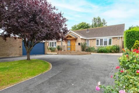 2 bedroom bungalow for sale