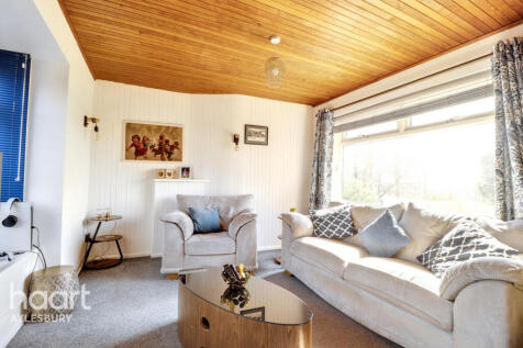 4 bedroom bungalow for sale