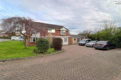 Colchester CO4 10 bed detached house for sale