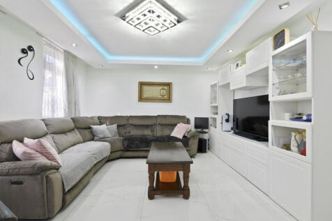 Abbey Road, London 3 bed terraced house for sale