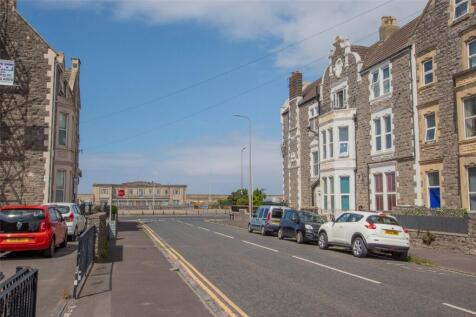 Beach Road, Somerset BS23 2 bed apartment for sale