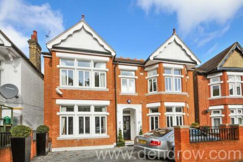 6 bedroom detached house for sale