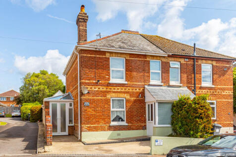 Luther Road, Winton, Bournemouth... 3 bed semi