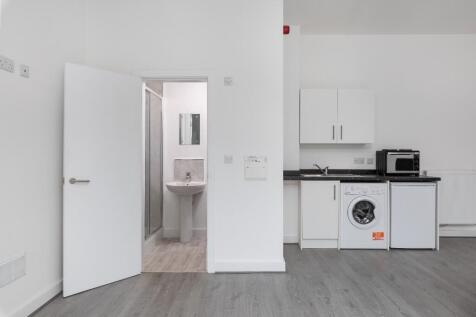 8 bedroom terraced house for sale