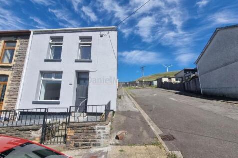 John Street, Nantymoel, Bridgend... 3 bed end of terrace house for sale