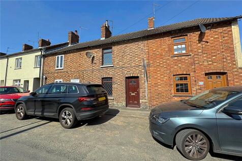 Denmark Street, Milton Keynes MK2 2 bed terraced house for sale