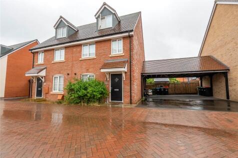 Gorregan Avenue, Bletchley MK3 3 bed semi