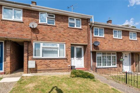 Caernarvon Crescent, Bucks MK3 2 bed terraced house for sale