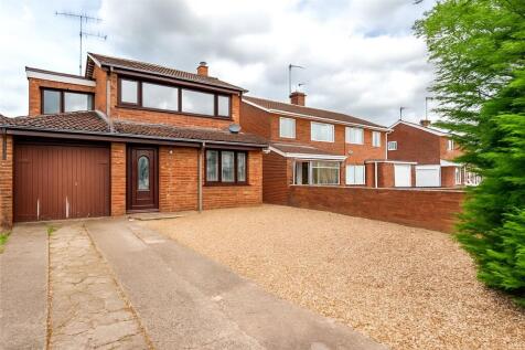 Frensham Drive, Bletchley MK2 4 bed link detached house for sale