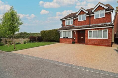5 bedroom detached house for sale