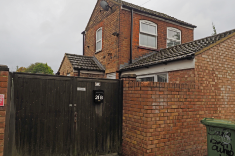 St. Augustine Avenue, Grimsby DN32 5 bed flat for sale