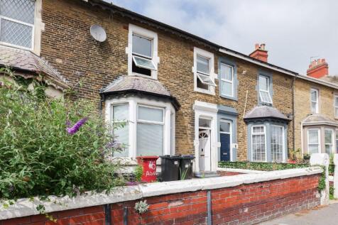 Newton Drive, Blackpool FY3 5 bed block of apartments for sale