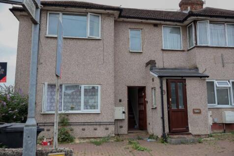 Oval Road South, Dagenham RM10 2 bed flat for sale