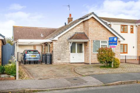 Ullswater Avenue, Nuneaton CV11 2 bed detached bungalow for sale