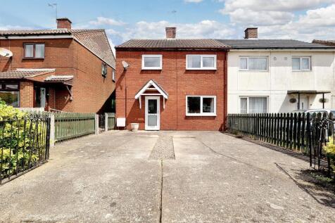 St. Lawrence Road, Nuneaton CV10 3 bed semi