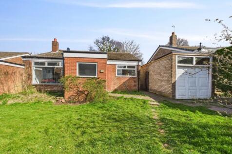 Thirlmere Close, Cheshire WA6 3 bed bungalow for sale