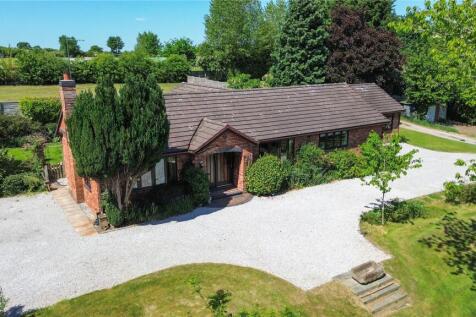 Mill Lane, Frodsham WA6 3 bed detached bungalow for sale