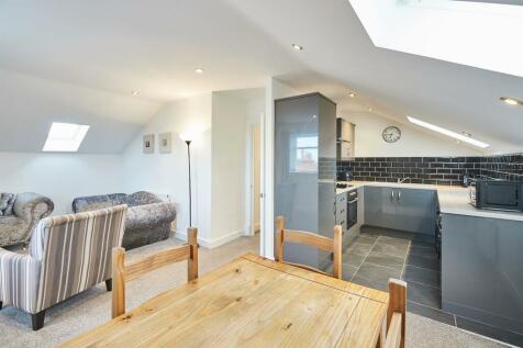 8 bedroom apartment for sale