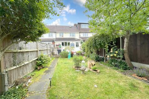 Howard Road, Solihull, West Midlands... 2 bed terraced house for sale