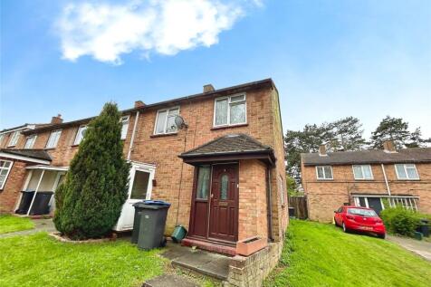 Spring Hills, Harlow, Essex 3 bed terraced house for sale