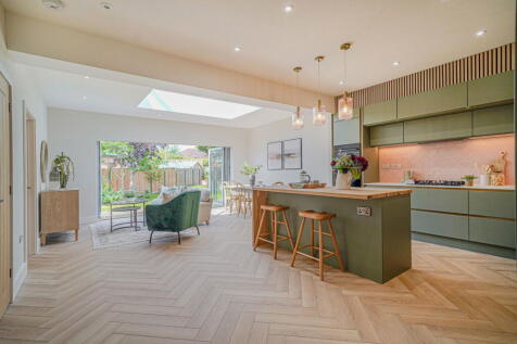 Spring Lane, Hockley Heath, B94 6QX 3 bed detached bungalow for sale